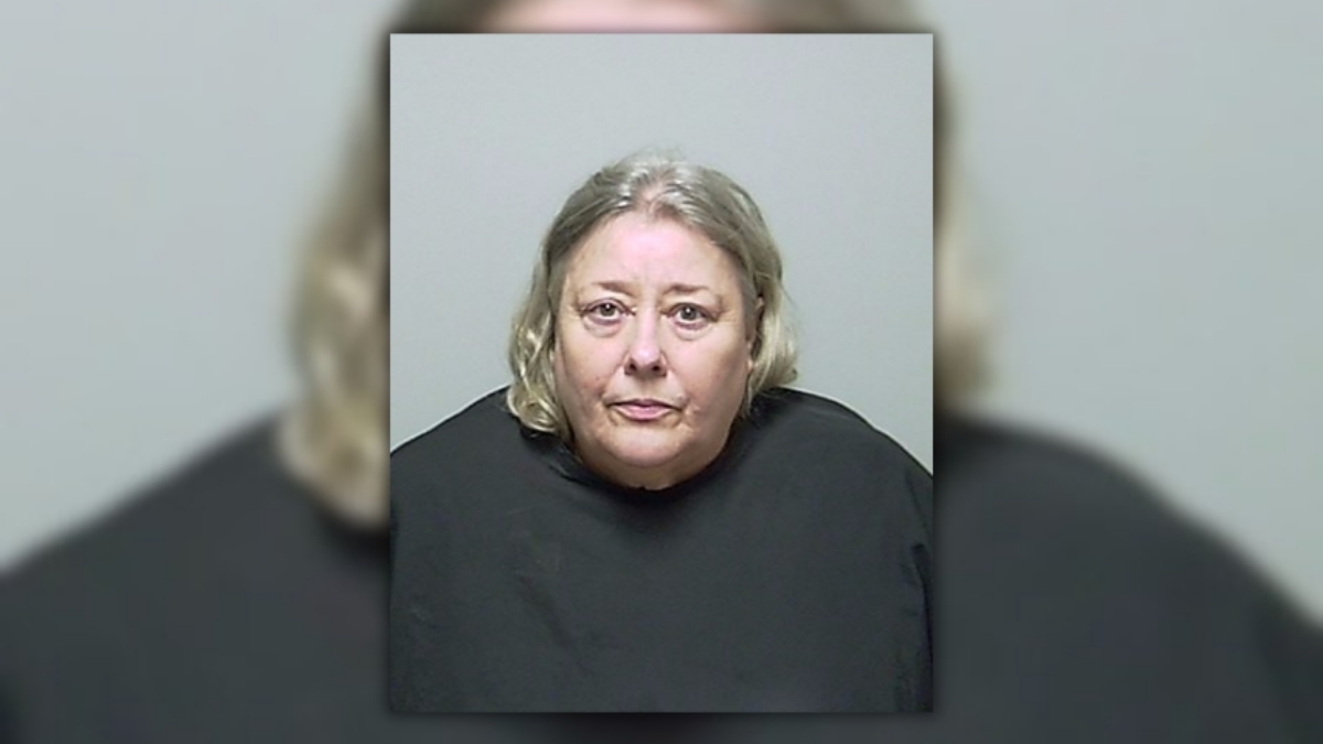 Vet finds parasites in puppies kept in crates without food; Palatka woman arrested again